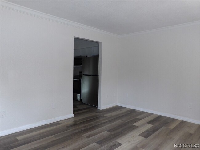 3100 S Alabama Ave in Homosassa, FL - Building Photo - Building Photo