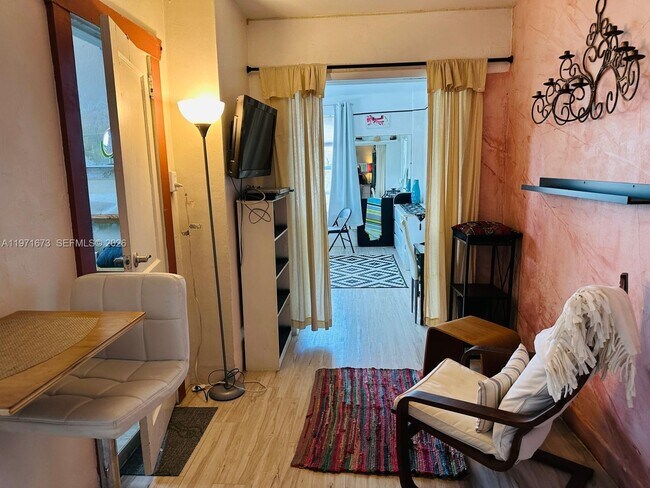 428 SW 9th St in Miami, FL - Building Photo - Building Photo