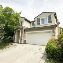 5394 Hartona Way in Sacramento, CA - Building Photo