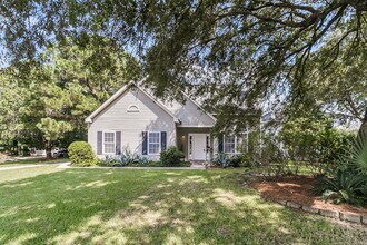 339 Mt Royall Dr in Mount Pleasant, SC - Foto de edificio - Building Photo