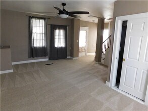 321 N Main St in Canandaigua, NY - Foto de edificio - Building Photo