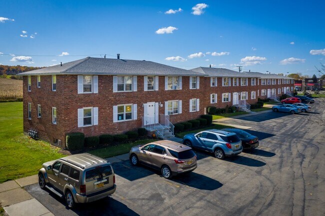 642 W Main St