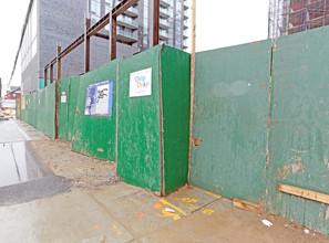 41-15 23rd St in Long Island City, NY - Foto de edificio - Building Photo