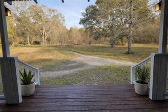 8115 Tall Pine Ln in Orange, TX - Building Photo - Building Photo