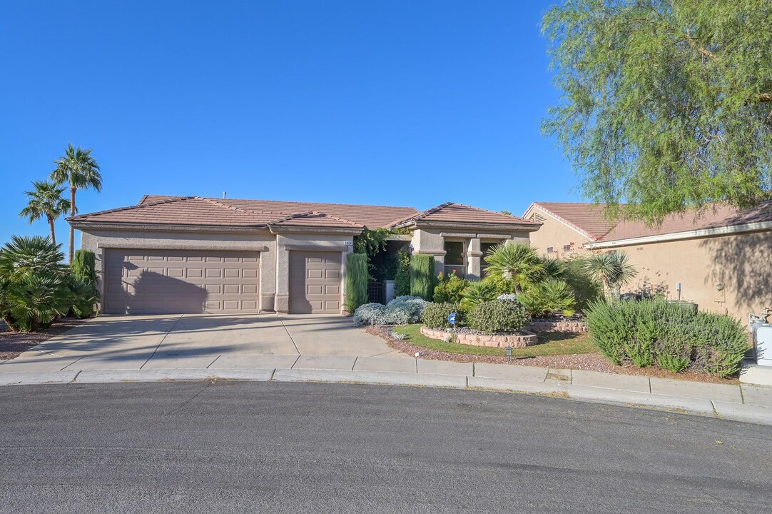 1804 Sterling Point Ct in Henderson, NV - Foto de edificio