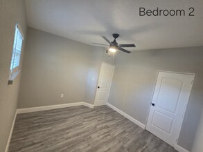 2410 11th St in St. Cloud, FL - Foto de edificio - Building Photo