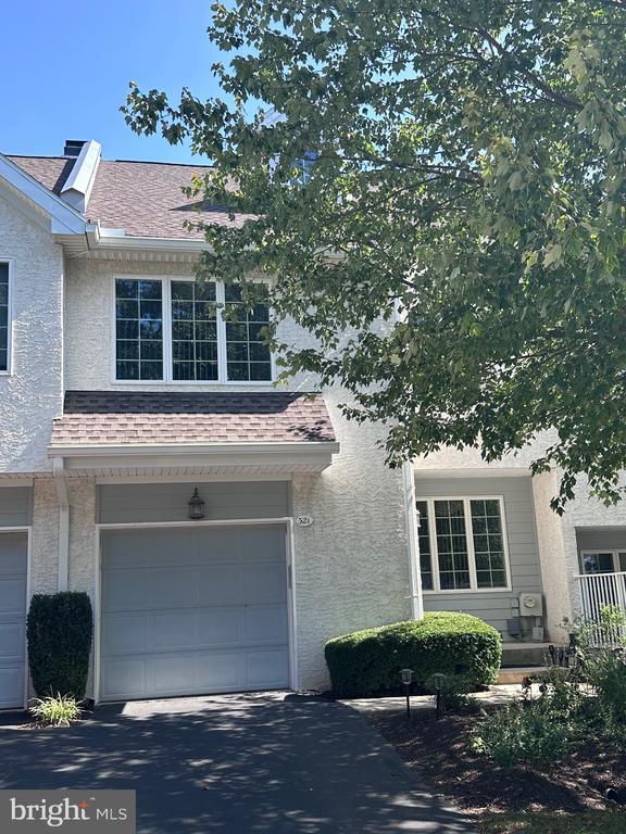 property at 321 Bristol Cir