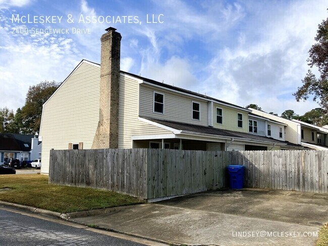 2400 Sedgewick Dr in Virginia Beach, VA - Building Photo - Building Photo