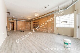 3328 W Chicago Ave in Chicago, IL - Foto de edificio - Building Photo