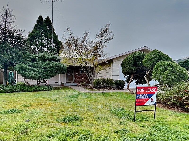 3413 S Port Dr in Sacramento, CA - Building Photo