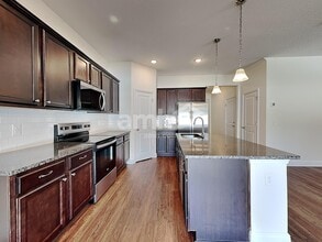 719 Zarabrooke Ct in Apopka, FL - Foto de edificio - Building Photo