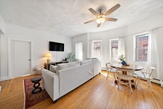 112 Central St in Somerville, MA - Foto de edificio - Building Photo