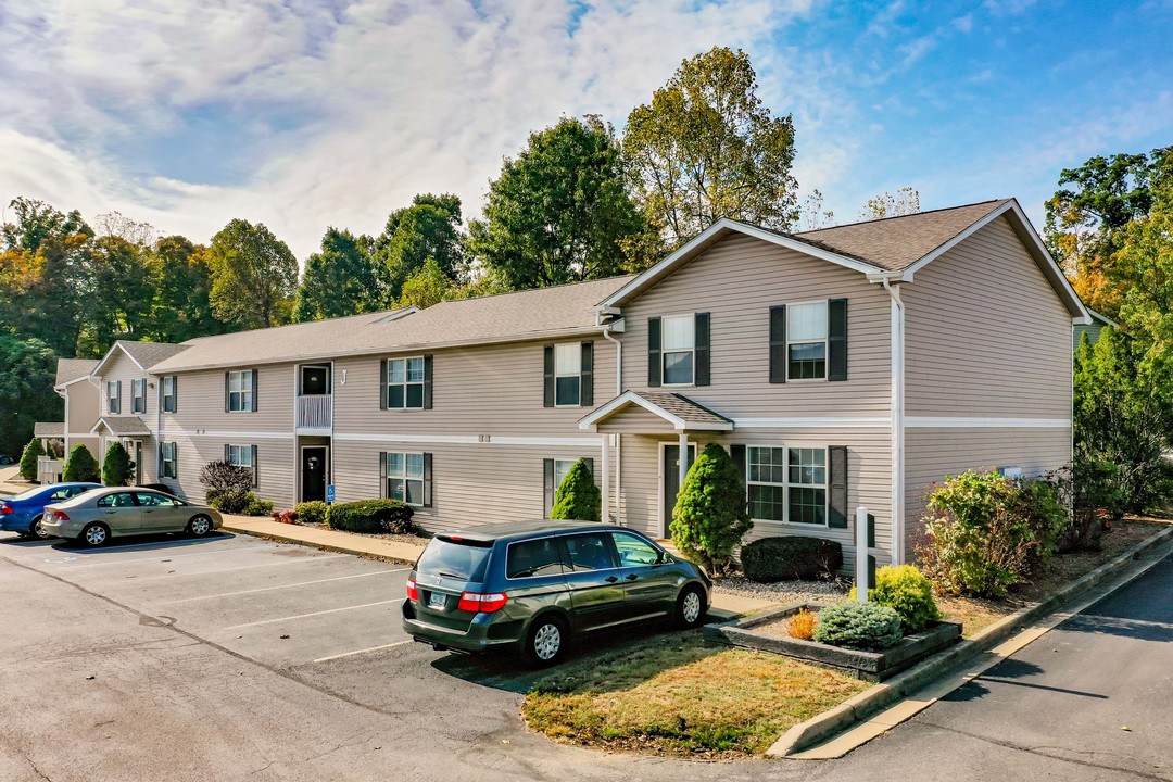 Hidden Hills at Oakdale in Bloomington, IN - Building Photo