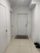 254 NW 11th Ct in Florida City, FL - Foto de edificio - Building Photo