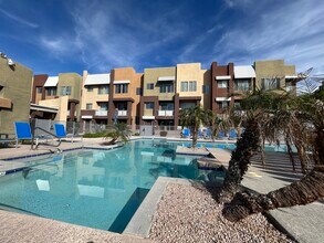 6605 N 93rd Ave in Glendale, AZ - Building Photo - Building Photo