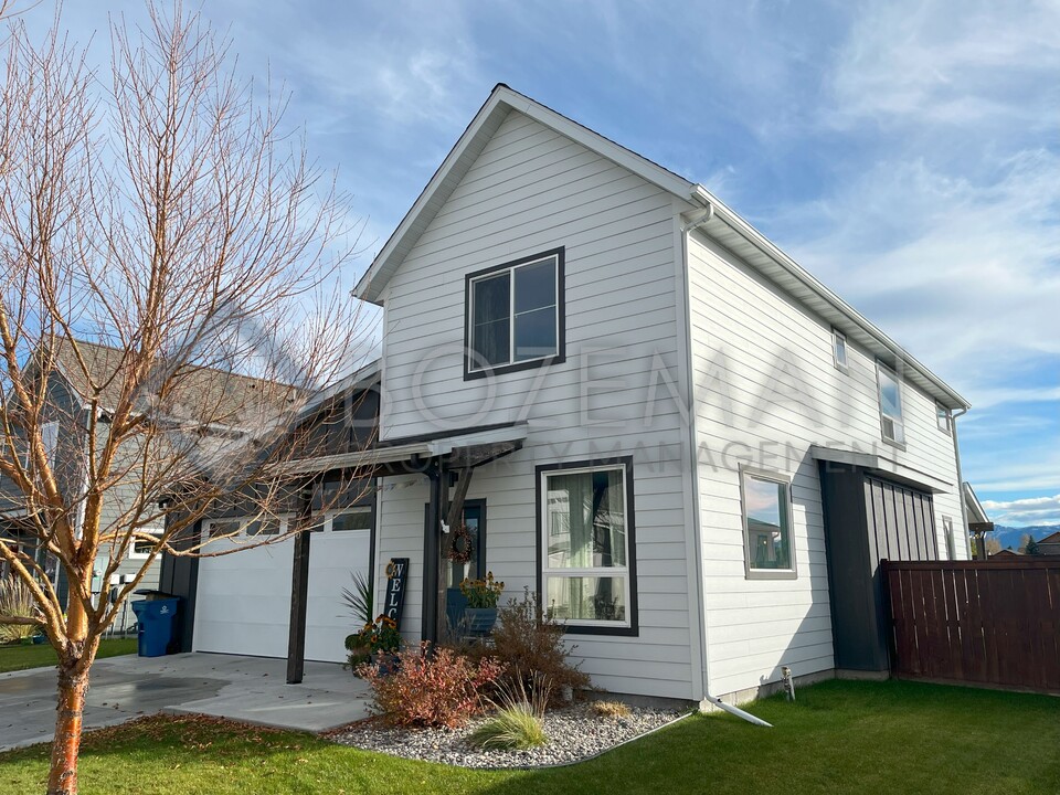 200 Ramshorn Peak Ln in Bozeman, MT - Foto de edificio