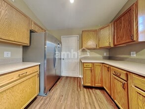 19438 Rocky Beach Dr in Noblesville, IN - Foto de edificio - Building Photo