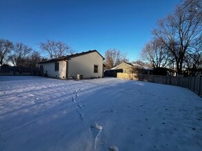 1944 Navarone Dr in Naperville, IL - Building Photo - Building Photo