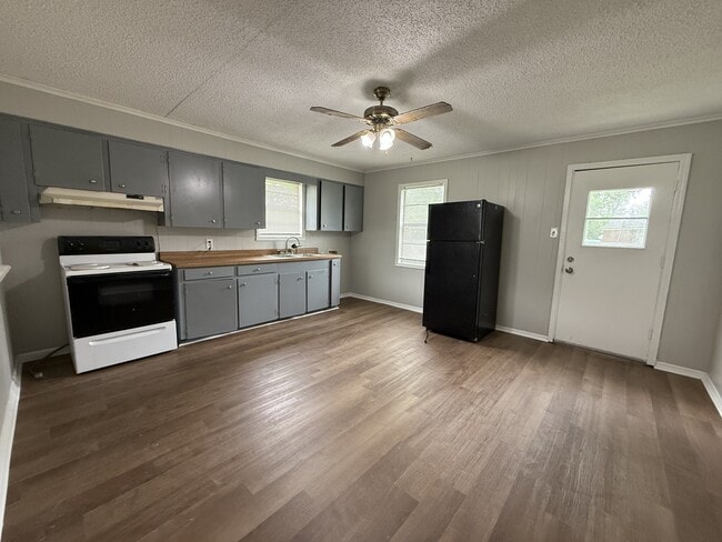 property at 119 Jelk St