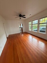 1316 Northeast Killingsworth Street in Portland, OR - Foto de edificio - Building Photo