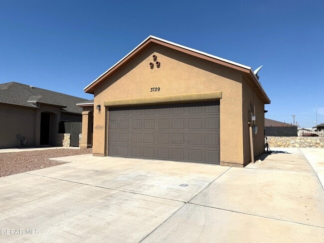 3729 Loma Brisa Dr in El Paso, TX - Building Photo - Building Photo