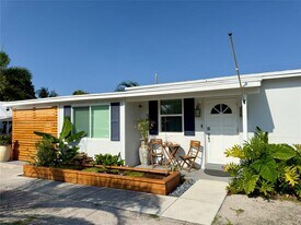 5216 NE 19th Ave in Pompano Beach, FL - Building Photo