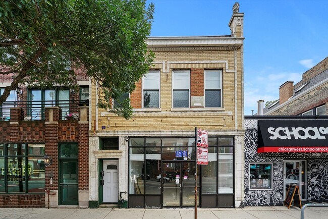 1911 W Chicago Ave in Chicago, IL - Building Photo - Building Photo