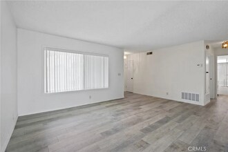 632 E La Veta Ave in Orange, CA - Building Photo - Building Photo