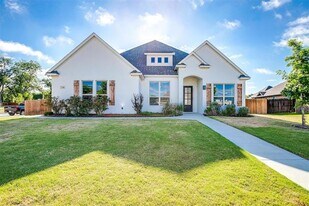 146 Kentucky Dr in Willow Park, TX - Building Photo