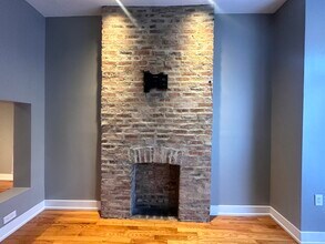 2809 W Warren Blvd-Unit -1 in Chicago, IL - Building Photo - Building Photo