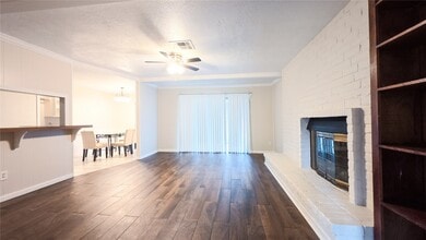 2027 Whispering Springs Dr in Spring, TX - Building Photo - Building Photo