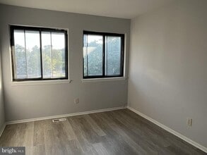 18451 Stone Hollow Dr in Germantown, MD - Building Photo - Building Photo