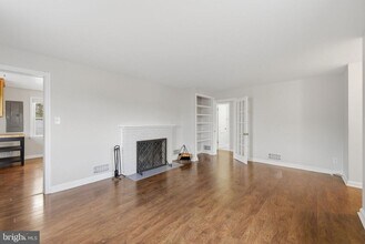 5402 12th St S in Arlington, VA - Building Photo - Building Photo