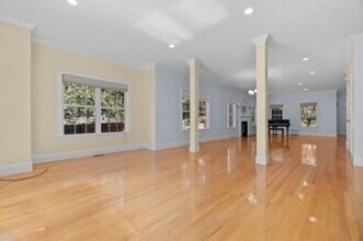 162 Sycamore St in Watertown, MA - Building Photo - Building Photo
