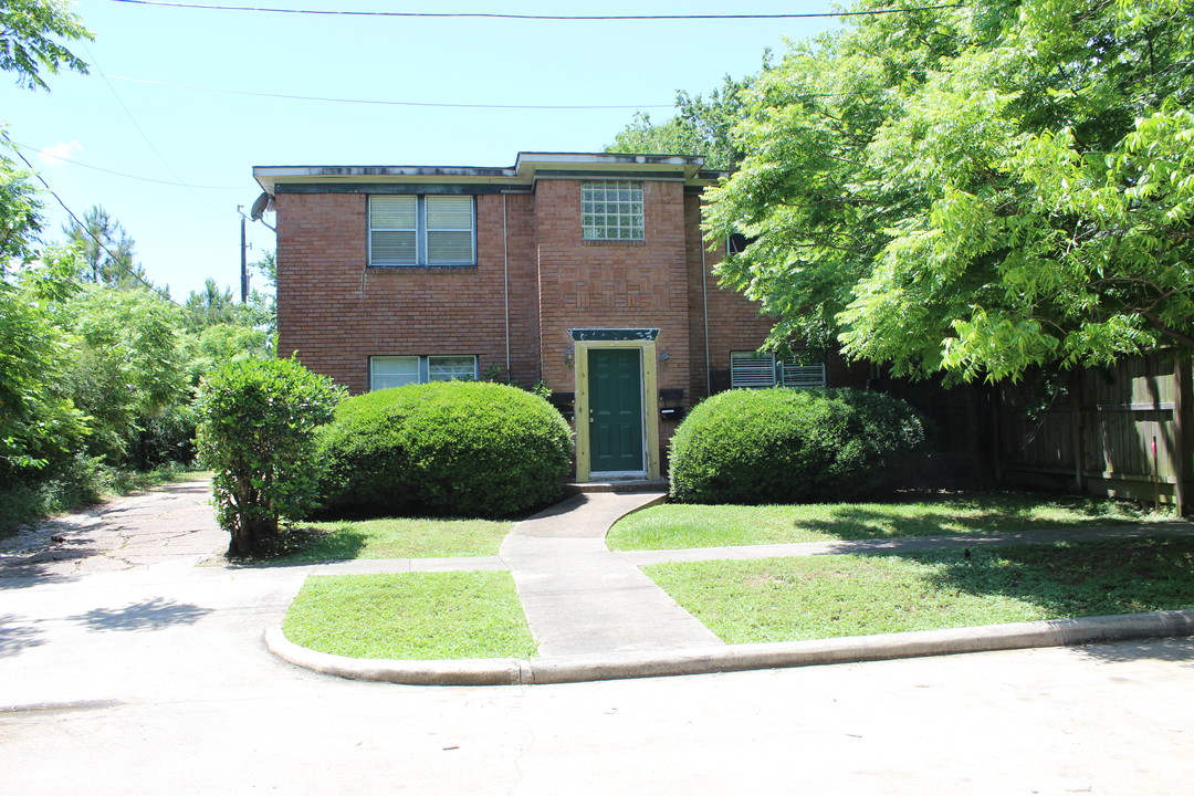 Yupon St Apartments in Houston, TX - Building Photo