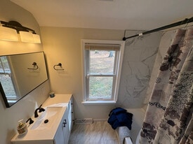 1170 Dover Center Rd in Westlake, OH - Building Photo