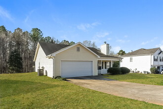 245 Long Creek Dr in Covington, GA - Building Photo - Building Photo