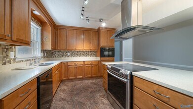 608 Mountain Gap Dr SE in Huntsville, AL - Building Photo - Building Photo