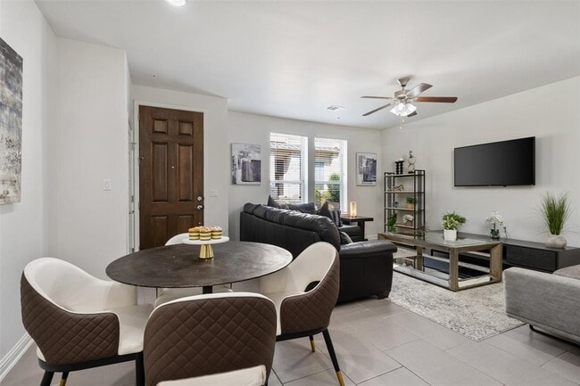 property at 13800 Lyndhurst St