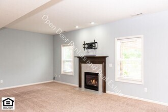 6031 Melan Cove in Fort Wayne, IN - Building Photo - Building Photo