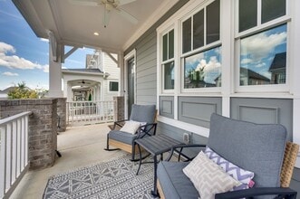 1043 Calico St in Franklin, TN - Foto de edificio - Building Photo