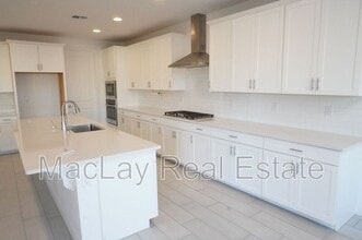 40562 W Michaels Dr in Maricopa, AZ - Building Photo - Building Photo