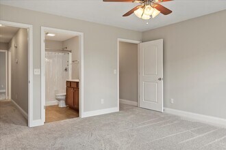 2911 Cindy Ln in Springfield, IL - Building Photo - Building Photo