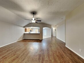 7010 Grant Dr in Magnolia, TX - Building Photo - Building Photo