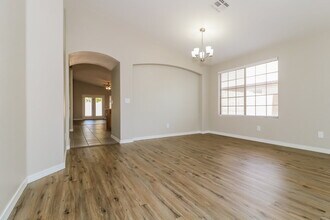 13354 W Saguaro Ln in Surprise, AZ - Building Photo - Building Photo