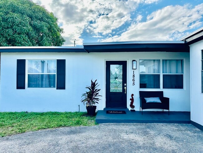property at 1865 W Chatham Rd