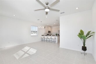 3105 Douglas Fir Dr in Apopka, FL - Building Photo - Building Photo