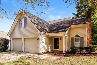 7009 Rothmore View Ct in Charlotte, NC - Building Photo - Building Photo