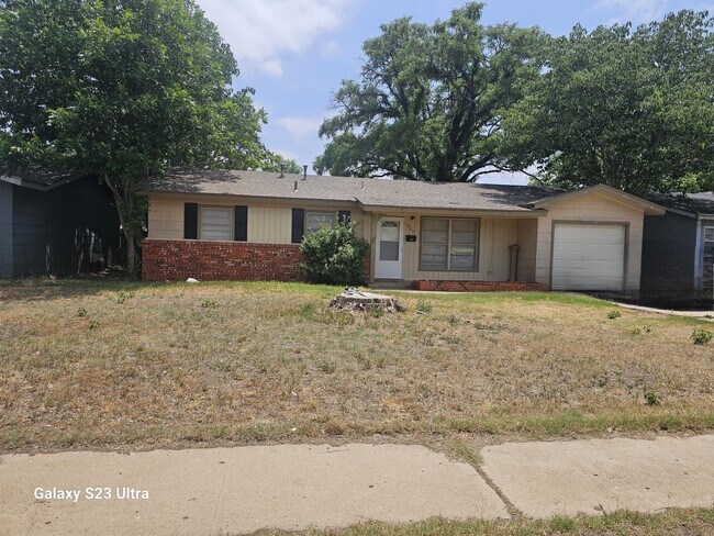 property at 1909 45th St