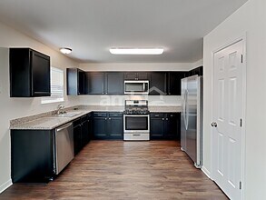 18011 Shallow Leaf Ln in Cypress, TX - Building Photo - Building Photo